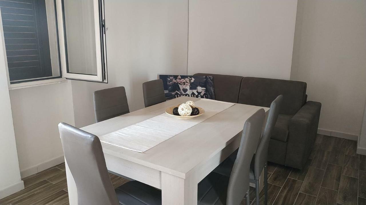 La Bellavista Mola Di Bari Apartment ภายนอก รูปภาพ